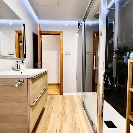 Apartment Housing Daoiz Y Velarde